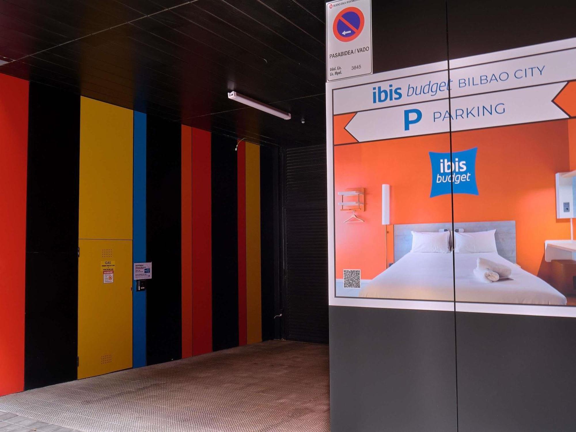 Ibis Budget Hotel *