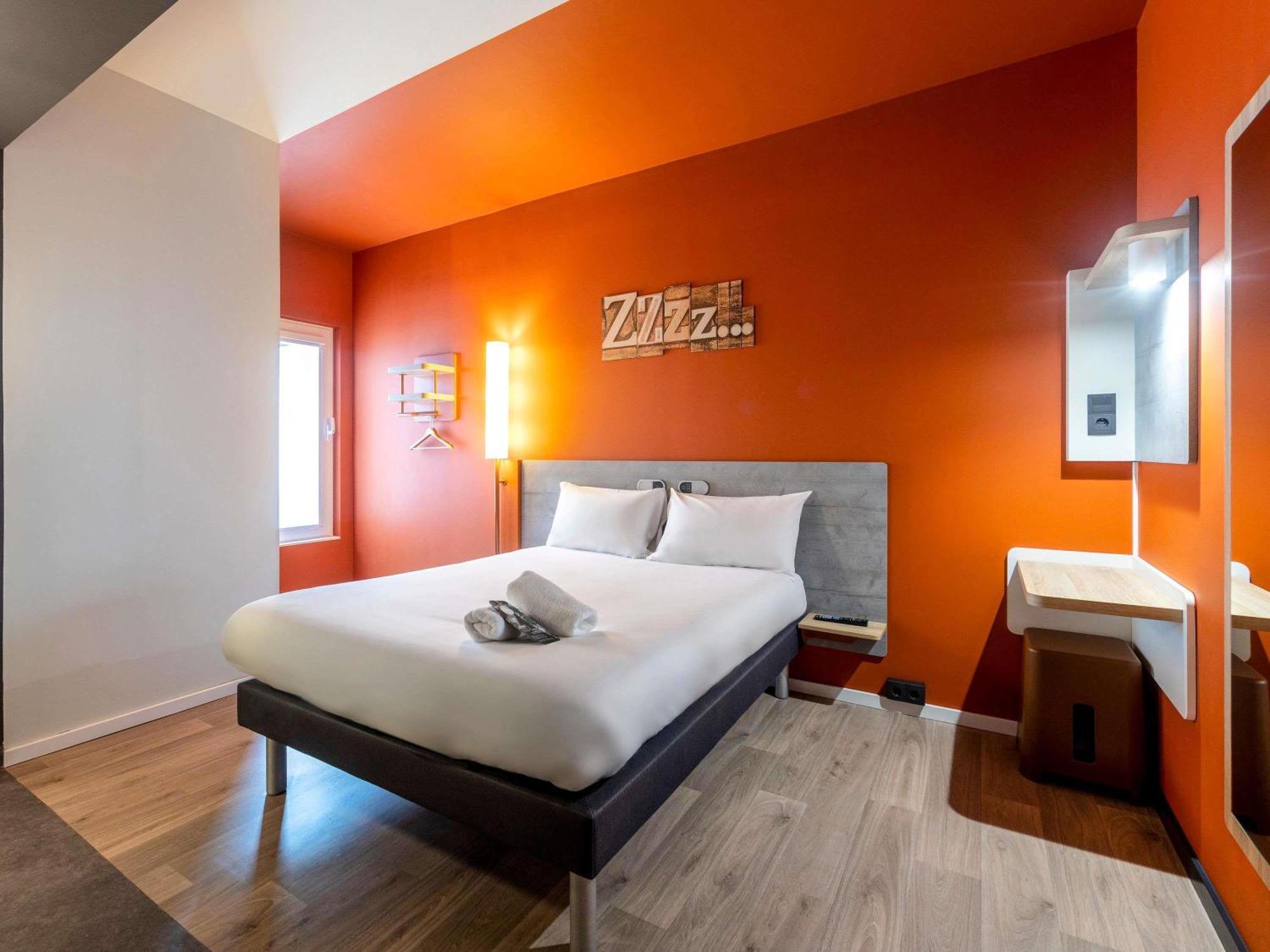 Ibis Budget Hotel *
